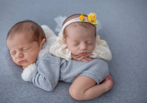 Newborn Gêmeos  de Ensaio Newborn Gêmeos Arthur e Maria Luiza