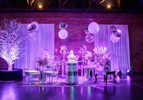 Aniversário adulto de Caroline - 18 anos