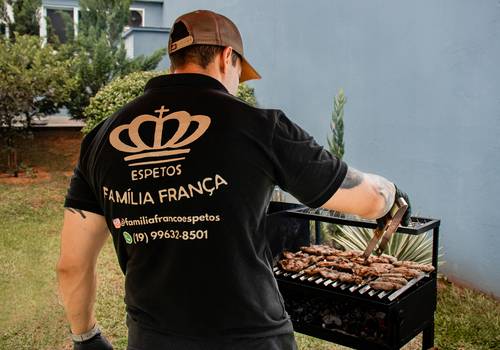 Corporativo de Leonardo - Espetos Família França