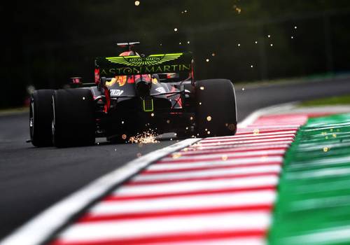 FP1 - Mercedes e Racing Point na frente