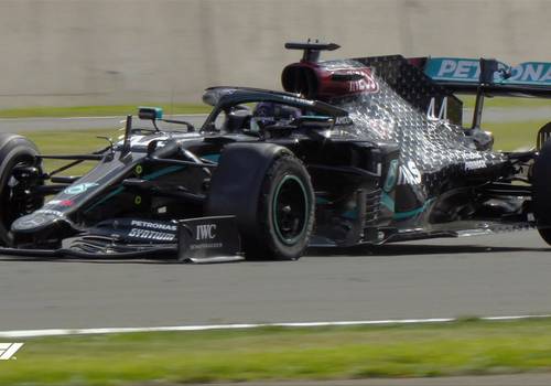 Hamilton vence com pneu furado em final agitado em Silverstone