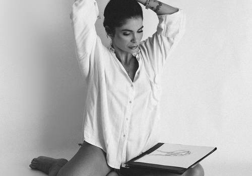 Feminino de Pamela Cazita 