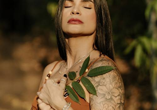 Ensaio Feminino de Pamela Cazita