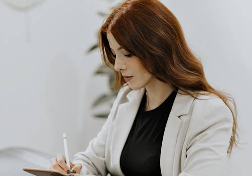 Ensaio Feminino de Júlia Fabris