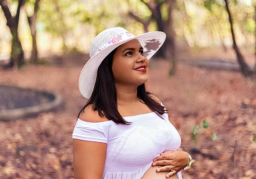 GRÁVIDA de Midiã Moura