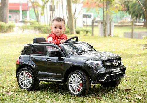 Smash the Cake de 1 aninho do Yuri