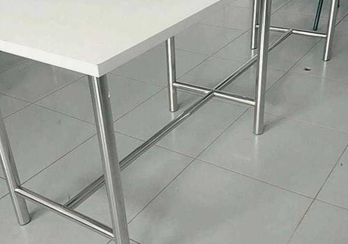 Cozinha  de Mesa em inox com tampo de MDF