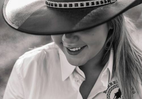 Book Feminino de KAROLAYNE FERNANDES