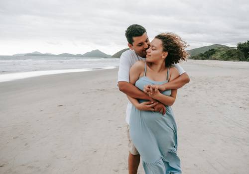Casal de Ensaio Casal | Praia de Itamambuca | Luiza + Leandro