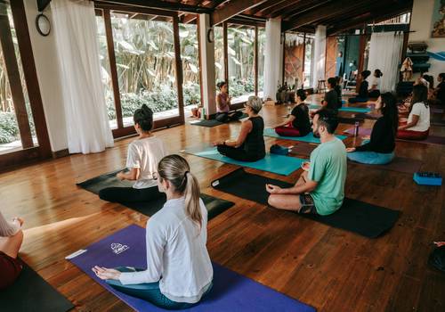 Retiros de IMERSÃO MOKSHA YOGA & NATUREZA | Praia de Itamambuca 