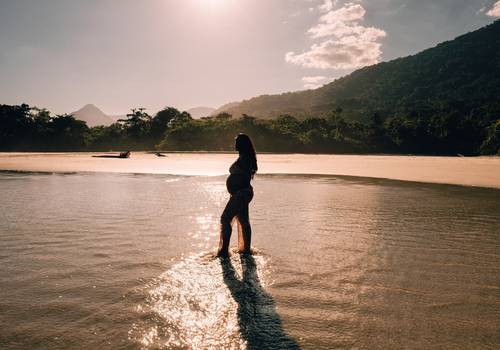 Gestante de Ensaio Gestante Ubatuba - Final de tarde