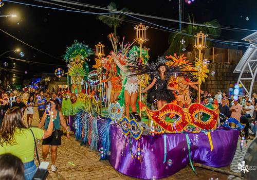 Evento de Desfile de Carnaval - Bloco do Iruí
