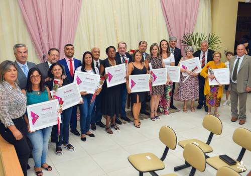 Públicos de Sessão Hom. ao Dia Internacional da Mulher