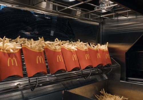 CORPORATIVOS de MCDONALD`S - COZINHA E OPERAÇÃO