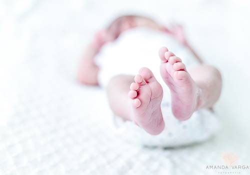 RECEM- NASCIDO de Baby Isis | Fotografia de Recem-Nascido | Estúdio