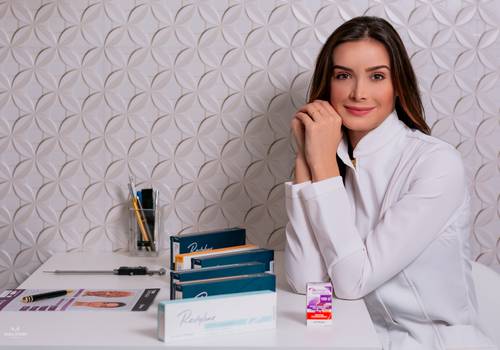 Corporativo de Dra. Camila Duarte - Especialista em Harmonização Orofacial