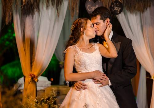 Portifólio de Caroline+Thiago