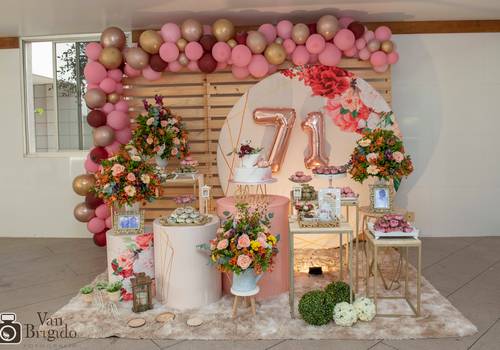 Mais Festas de Daisy - 71 anos