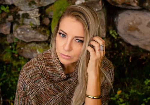 Ame-se - Retratos Feminino de Grazi | Ame-se