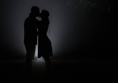 Ensaio Casal de Passeio no Bosque.