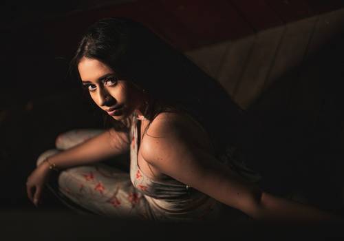 Debutante de Ensaio de 15 Anos, Júlia