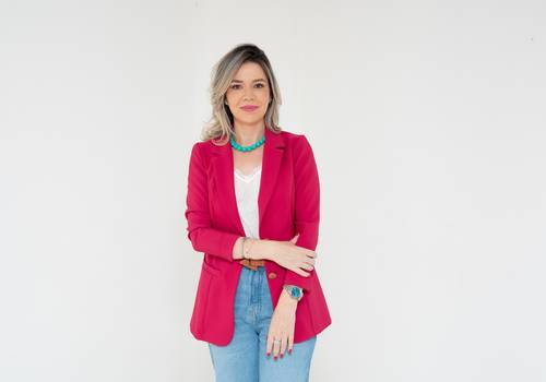 Ensaio Posicionamento  de Viviane Brito - Psicanalista