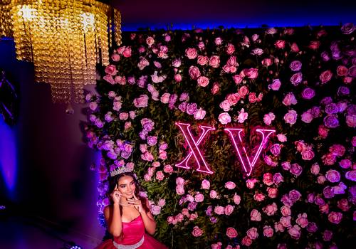 Debutante de Festa 15 anos Victoria