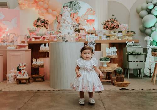 Aniversários de VALENTINA 1 ANO