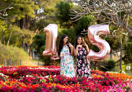 Ensaio Book 15 anos de Ensaio book 15 anos Eduarda e Giovana