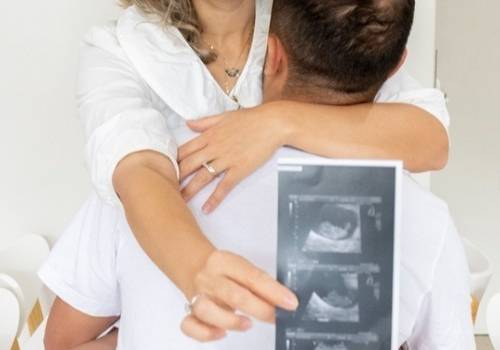 Pregnancy announcement of PREGNANCY ANNOUNCEMENT