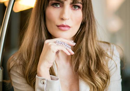 PERFIL PROFISSIONAL de Ensaio Perfil Profissional - Cinandra Geremias