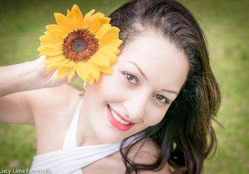 THAIS FERREIRA { Flowers }