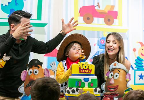 Infantil / Família de 3 anos do Matteo