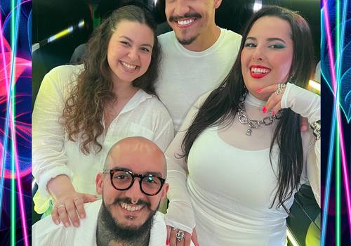 Corporativo de Giuliana Flores