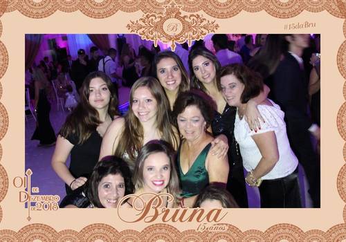 15 anos (Debutantes) de Bruna faz 15 anos (Espelho Mágico Plus)