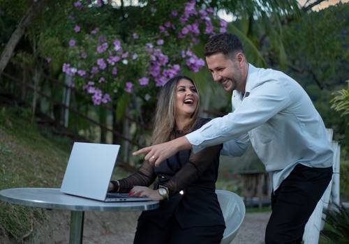 Ensaio  de Casal Connect | Agência de Marketing