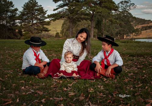 Família de Laisse, Maria Valentina, Witor e João - Book Rural 