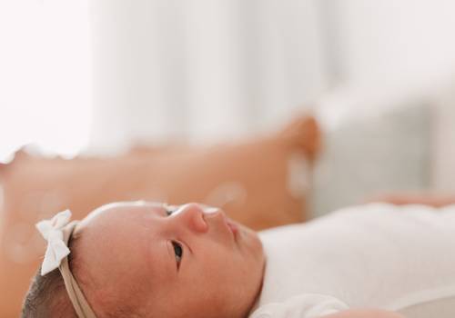 Ensaio Newborn de Ensaio Newborn Lifestyle da Fiorella | A doçura dos primeiros dias
