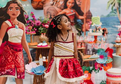 fotografia de aniversário infantil  de Fotografia de aniversário infantil em Mogi das Cruzes – 7 anos da Alícia com tema Moana