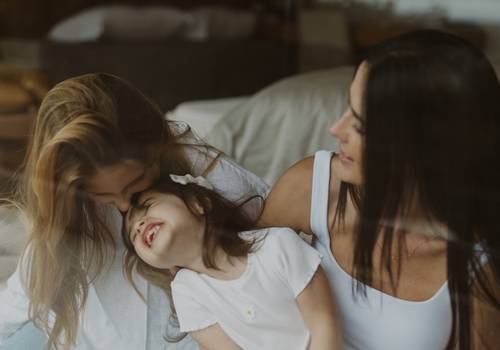 Ensaio de Família de Ensaio em Família em Casa em Arujá | Ensaio Lifestyle da Rebeca