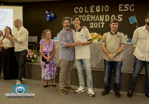 Corporativa/Institucional de Formatura ESC