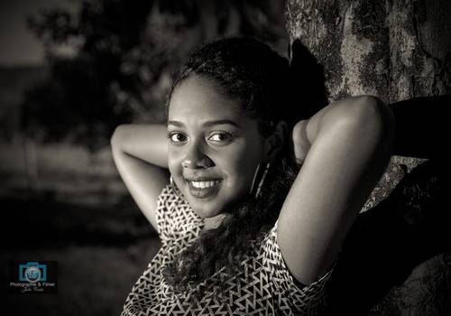 Ensaio (externo) de Esther Externa de Fotos e Vídeo