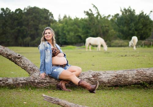 Gestantes de Ensaio Gestante - Gleice - à espera da Graziela