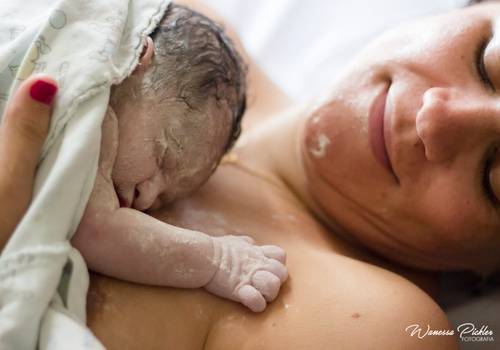 Vérnix: não deixe que tirem a proteção do seu bebê!