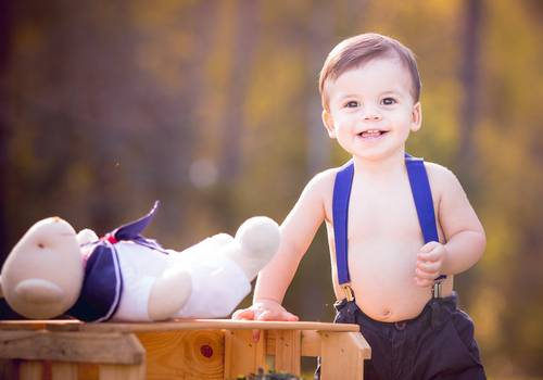 Crianças e bebês de Daniel 1 ano