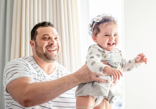 Família de Ensaio de família lifestyle em casa
