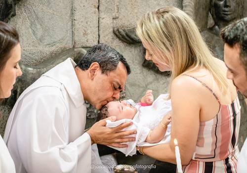 Família de Batizado da Luiza - Fotografia de Batismo