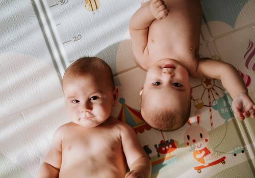 Acompanhamento de Acompanhamento de 1 ano - Pedro e Lívia 8 meses - Fotografia Curitiba