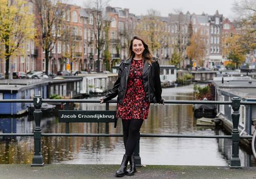 Portraits of Mariana - 10 minute photo session event with Gals that Brunch Amsterdam