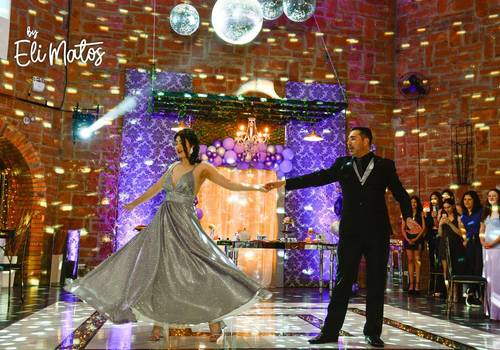 15 Anos de Os 15 da Julia, e ela brilhou....